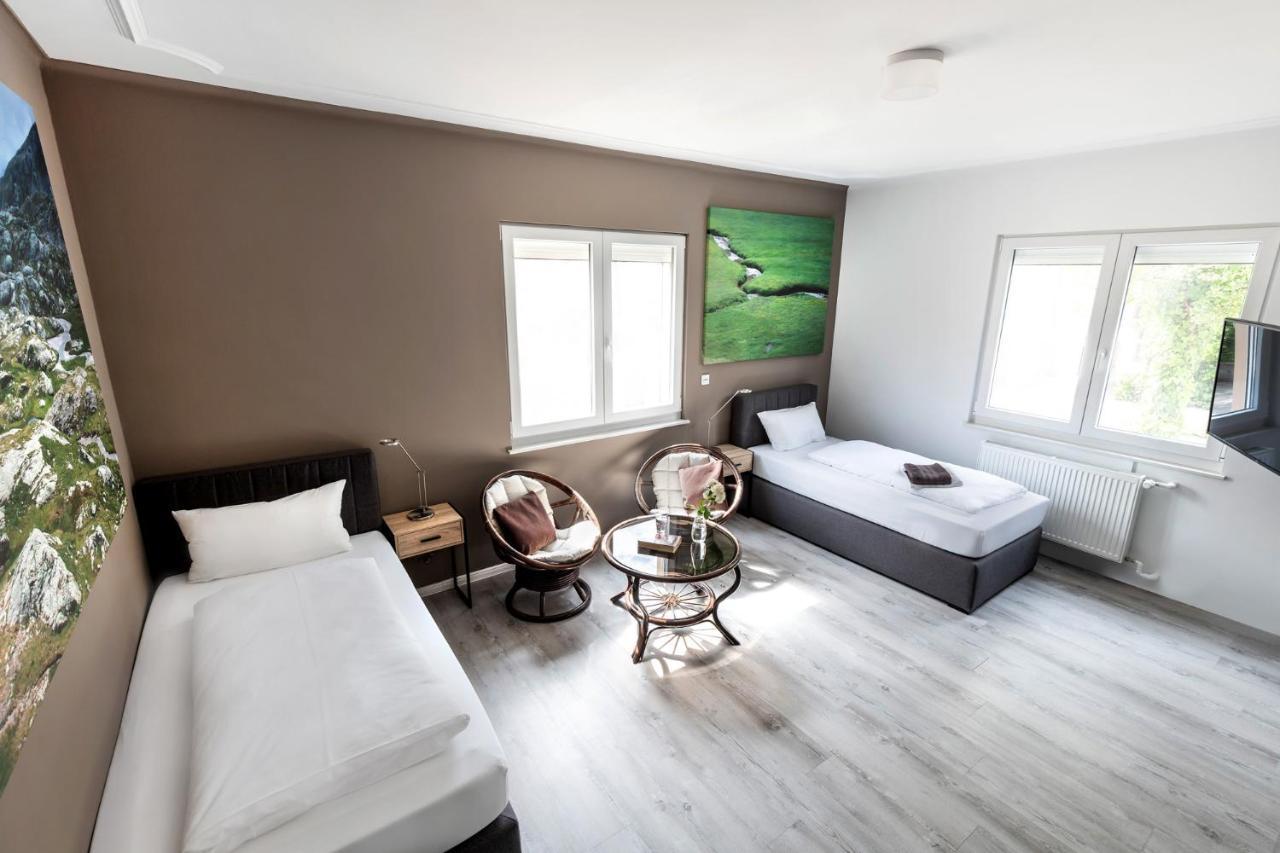Primera Zimmer Mit Gemeinschaftsbad Singen Esterno foto